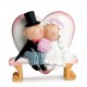 figura bodas novios sentados banco corazón